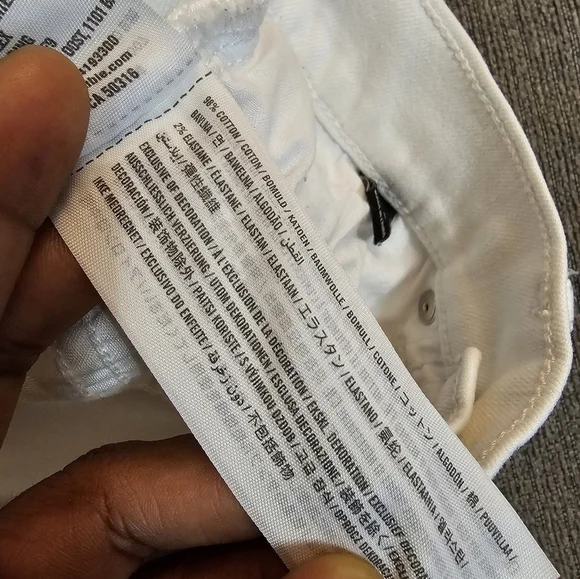 Abercrombie & Fitch White Denim Distressed Raw Hem Boho Shorts Size 24 - Picture 6 of 8